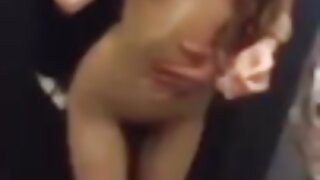 Ljepotica Kelsi Monroe ima analni seks s porno dlakave pičke trenericom u teretani - 2022-03-06 02:21:57